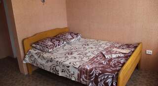 Гостиница Guest House Garant Судак Семейный люкс с балконом-4